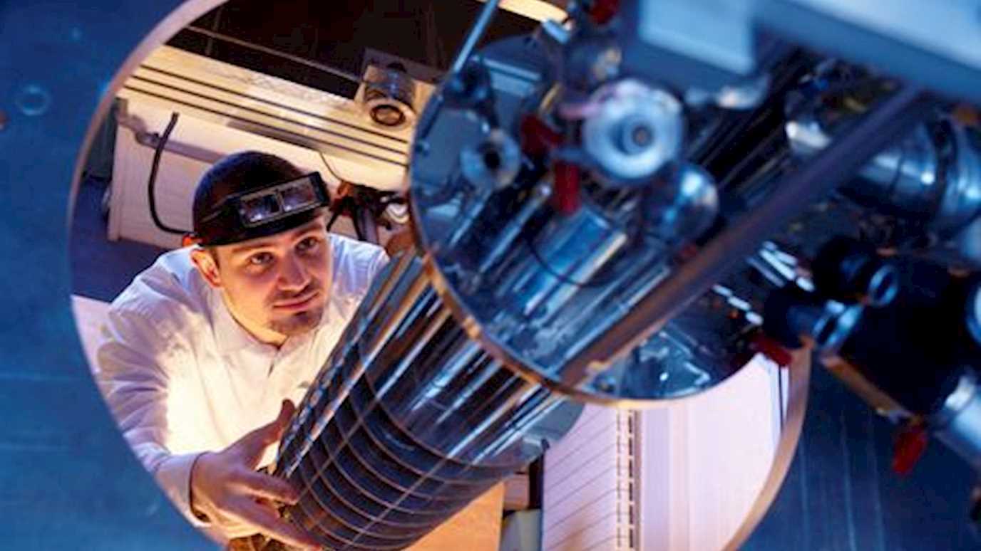 Physics Bursaries HERO