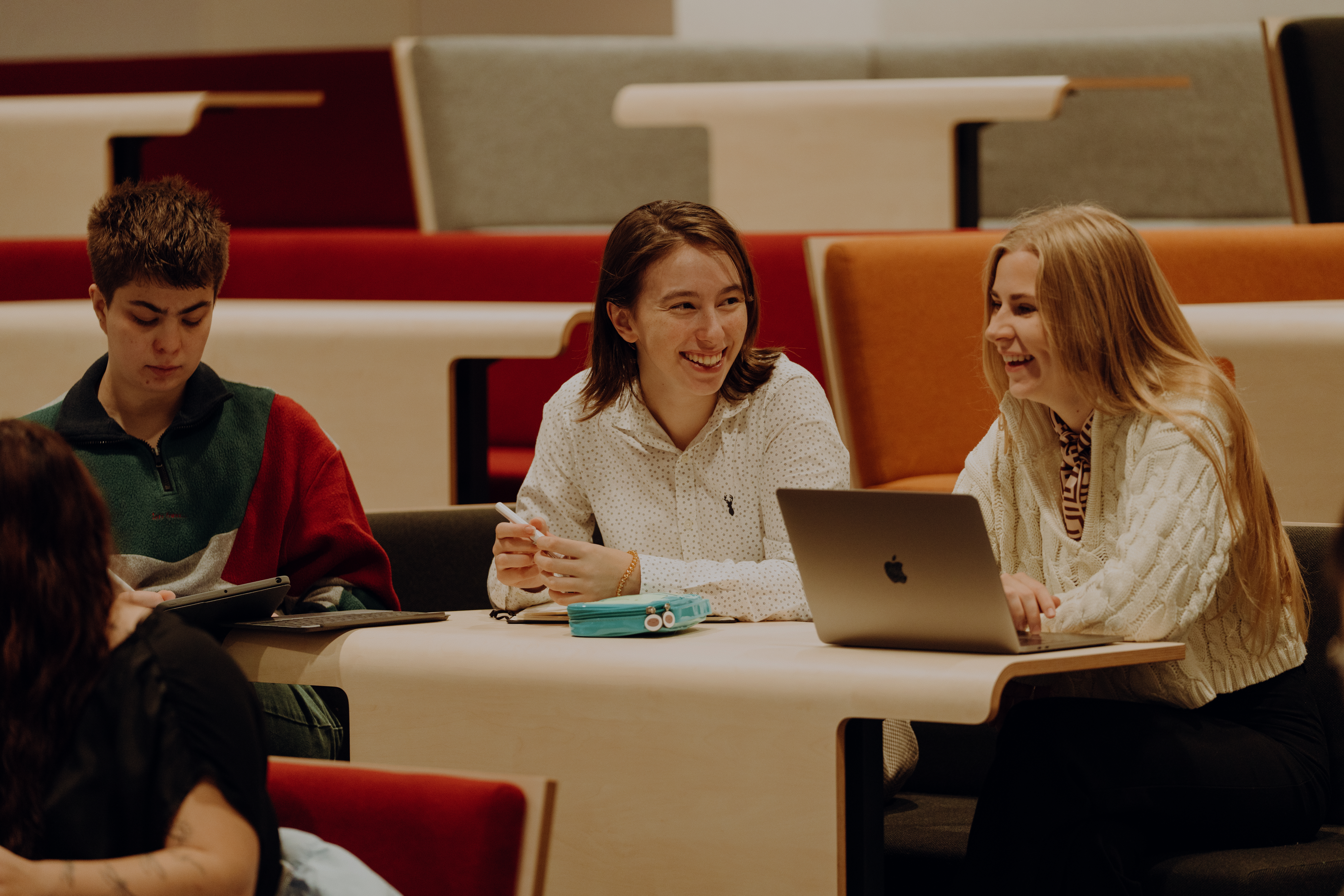 MC000341 @Sophiajcarey 4